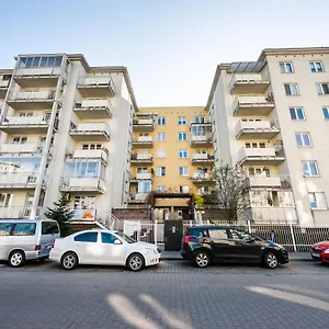 https://metro-kondratowicza-peaceful-apartment.warsawhotelspoland.com