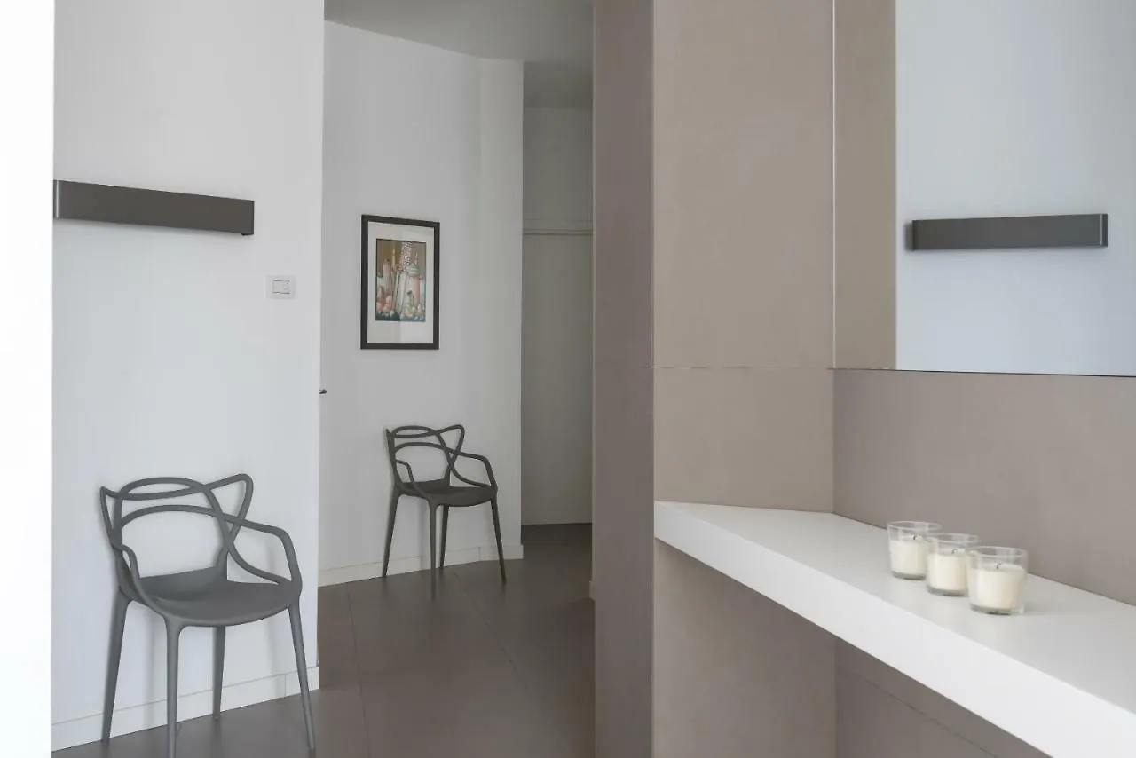 Design E Comfort Nel Centro Di Catania By Wonderful Italy 0*,